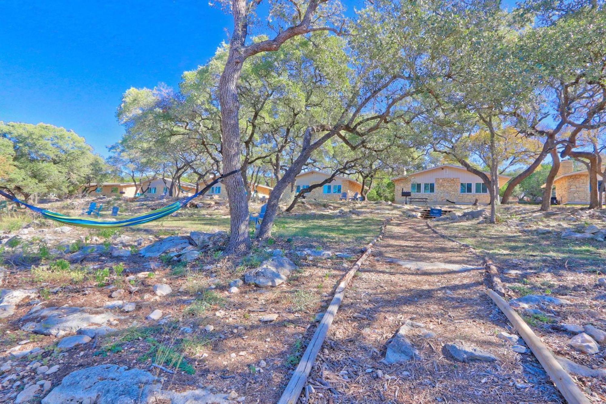 Millie'S Cottages Unit 2 - Annie Canyon Lake Exterior foto