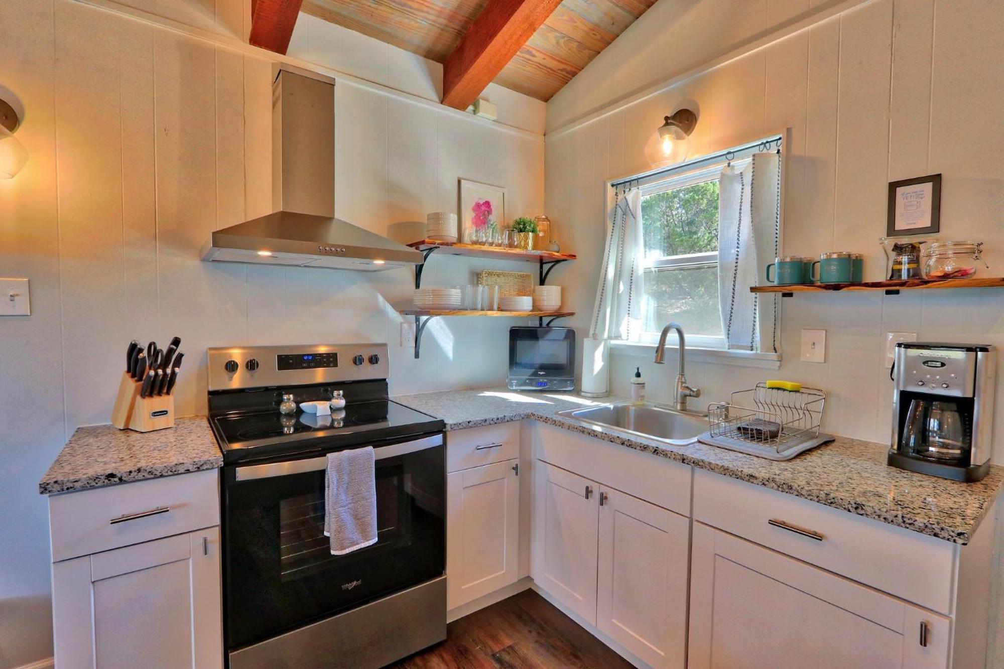 Millie'S Cottages Unit 2 - Annie Canyon Lake Exterior foto